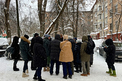 Глава управы Академического района обсудил с жителями благоустройство дворов